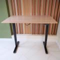 UPSTOL balandligi sozlanishi kompyuter stoli One: ramka qora va sunta stol usti 130х60 SHB2420-D450-B-W130 2