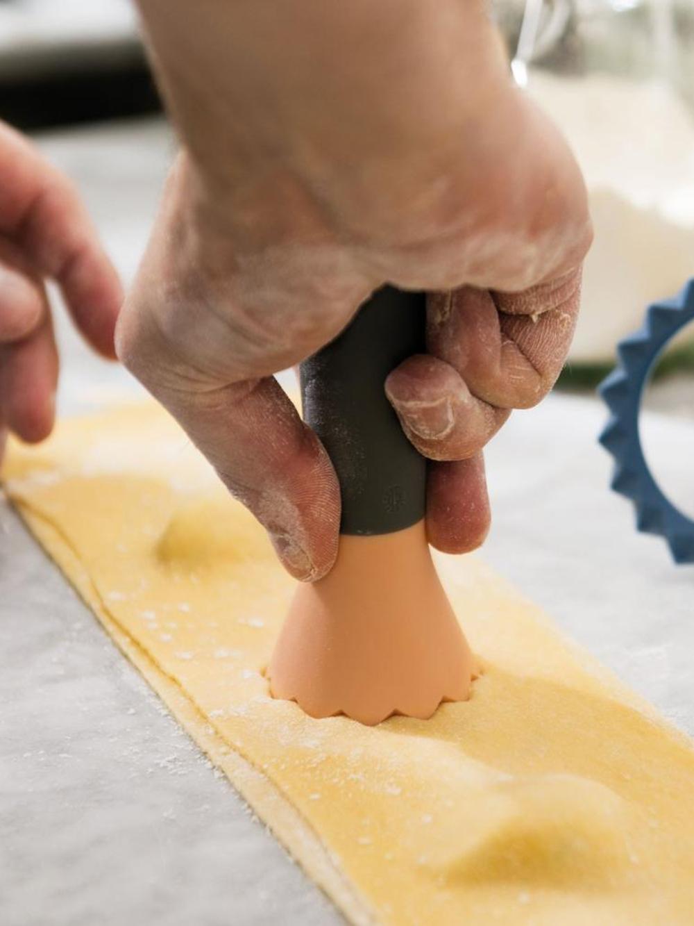 BergHOFF Leo 3950009 ravioli pichog'i, 11.5 sm, universal, bakelit dasta 2